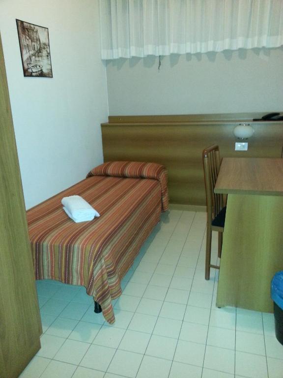 Hotel Lombardia Seveso Pokoj fotografie