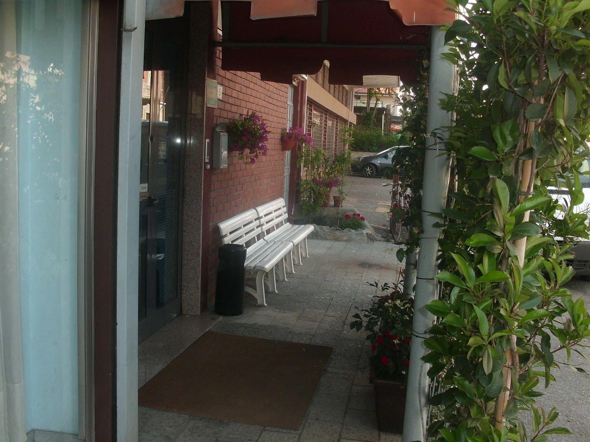 Hotel Lombardia Seveso Exteriér fotografie